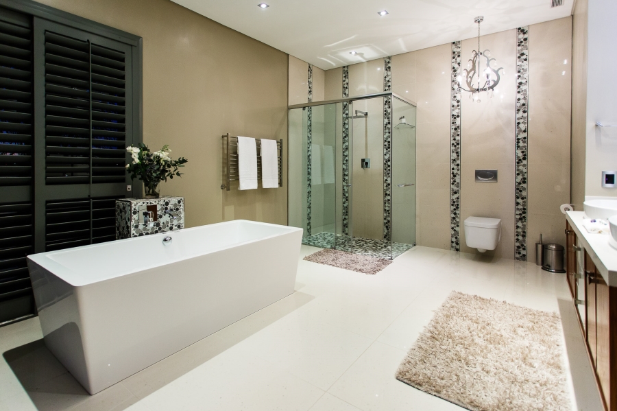 5 Bedroom Property for Sale in Oewersig Western Cape